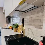 Leszka Czarnego 37 Superapart With Air Conditioner Apartman *