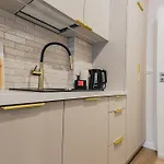 Leszka Czarnego 37 Superapart With Air Conditioner *