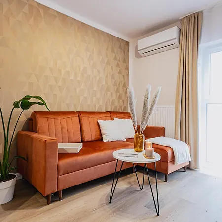 Leszka Czarnego 37 Superapart With Air Conditioner